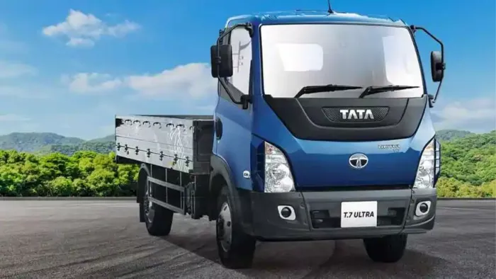 Tata Motors price hike : टाटा मोटर्स ने दिया ग्राहकों को झटका