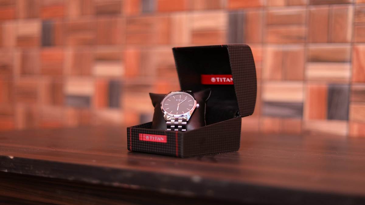 Titan Watches For Men And Women: सबसे भरोसेमंद ब्रांड की घड़ियों से होइए रूबरू