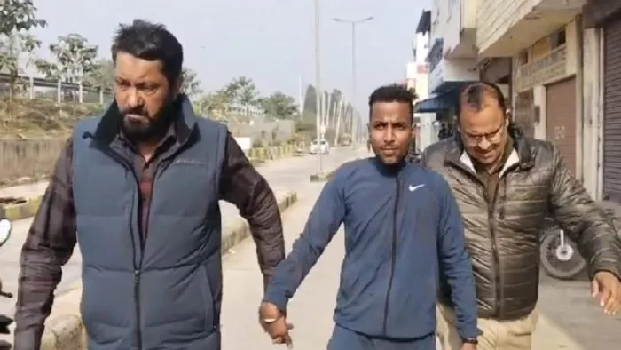 अपनी ही बहन के प्राइवेट पार्ट समेत शरीर पर 30 जगह किये थे वार। पुलिस ने किया गिरफ्तार