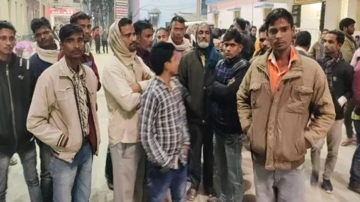 कटिहार में मकानमालिक ने ठेकेदार को छत से फेंंका (जागरण)