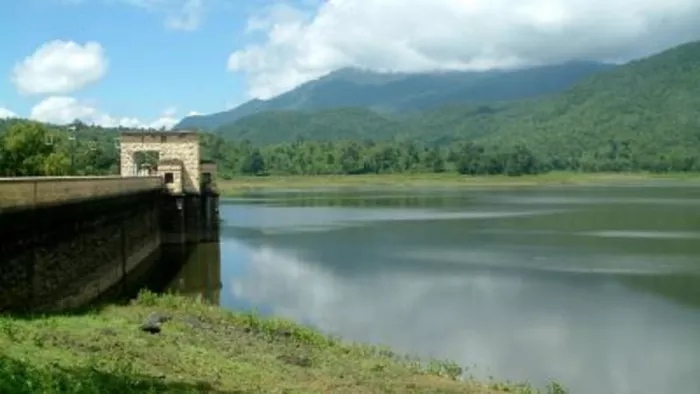 धरती पर स्वर्ग धनबाद के तोपचांची झील में पहुंचने लगे पर्यटक।