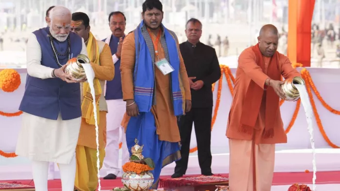 पीएम मोदी ने किया सरस्वती कूप कॉरिडोर का किया अवलोकन।