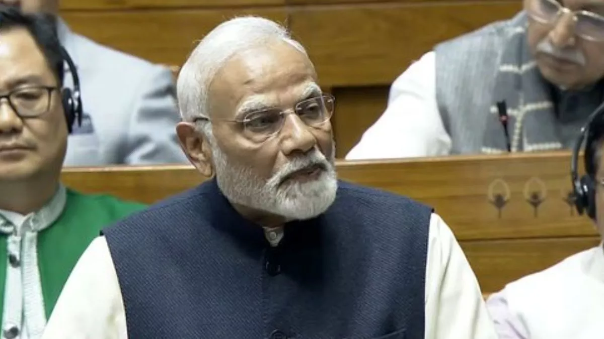 Parliament Winter Session LIVE: 'अहंकार में एक शख्स ने अध्यादेश फाड़ दिया था', PM मोदी का राहुल गांधी पर सीधा हमला