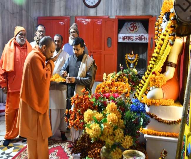 First Gorakshpeethadhishwar Yogi Adityanath then Nepal Raj family will offer khichdi
