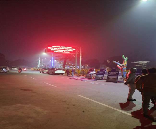 पटना में बना सिक्‍स लेन अटल पथ। जागरण फोटो।