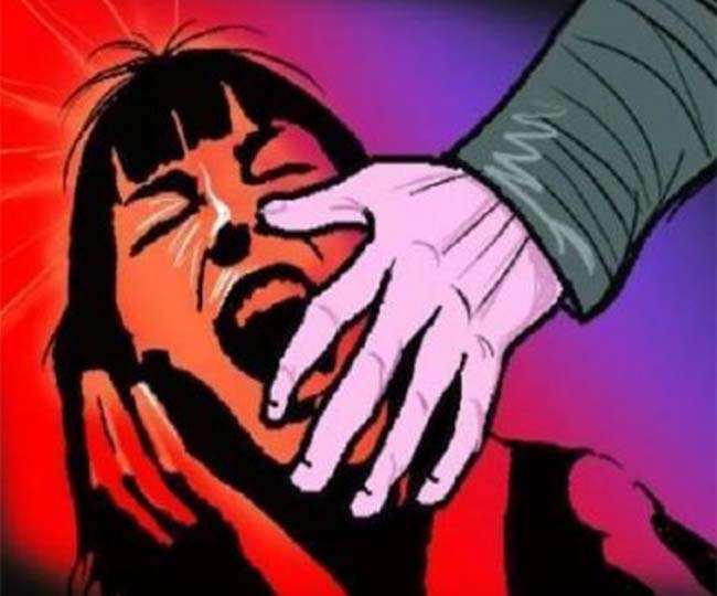 मध्य प्रदेश में महिला की नाक, जीभ व स्तन काटे, चिल्ला नहीं सके, इसलिए मुंह में डाल दिया था बेलन, दो गिरफ्तार - दैनिक जागरण (Dainik Jagran)