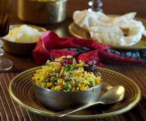 सीज़नल सब्जियों के साथ तैयार की गई खिचड़ी