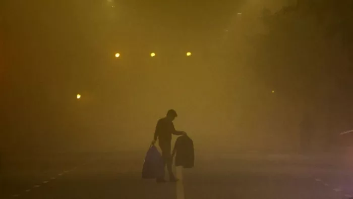 भुवनेश्वर समेत लगभग पूरे प्रदेश में पिछले एक सप्ताह से घना कोहरा पड़ने से पूरे प्रदेश के हाल बेहाल हैं।