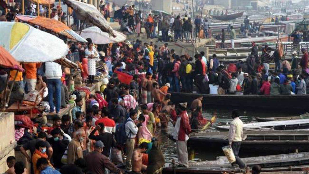 https://www.jagranimages.com/images/newimg/14012023/14_01_2023-varanasi_ganga_ghat_23295205.jpg