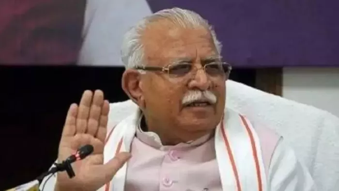 सीएम मनोहर लाल ने स्कूलों को मर्ज करने के फैसले पर लगाई रोक (फाइल फोटो)।