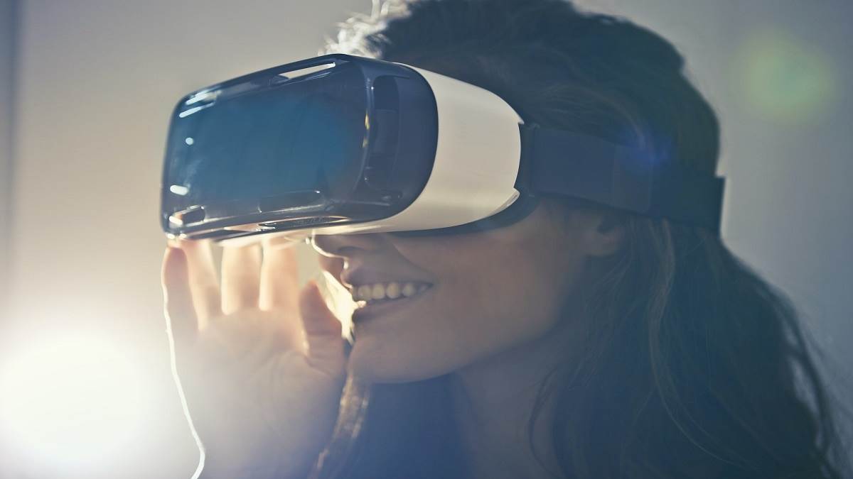 https://www.jagranimages.com/images/newimg/14012024/14_01_2024-virtual_reality_game_23629224.jpg