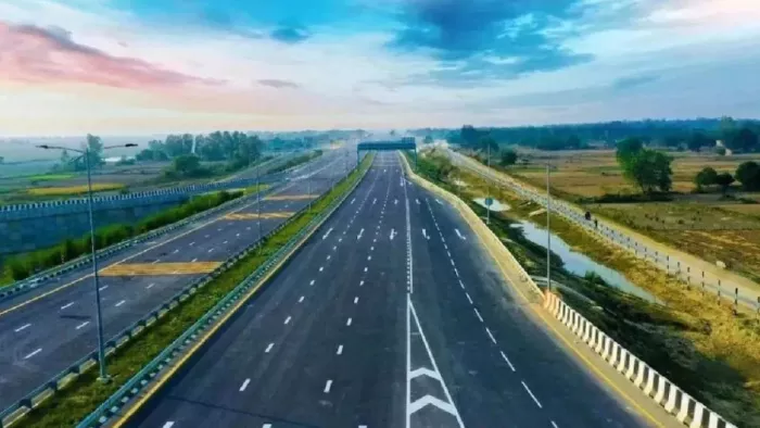 Noida News: नोएडा इंटरनेशनल एयरपोर्ट से बेहतर होगी कनेक्टिविटी। फाइल फोटो