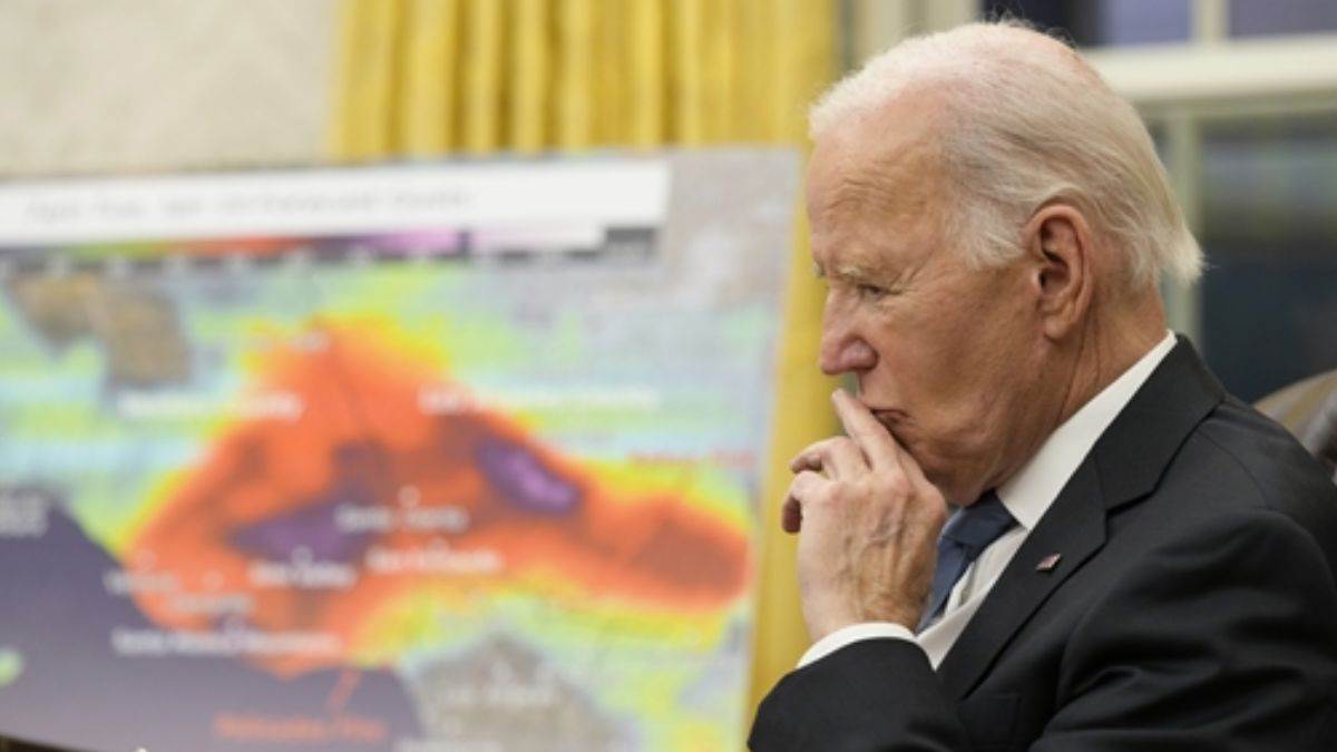 https://www.jagranimages.com/images/newimg/14012025/14_01_2025-biden_news_g_2_23866795.jpg