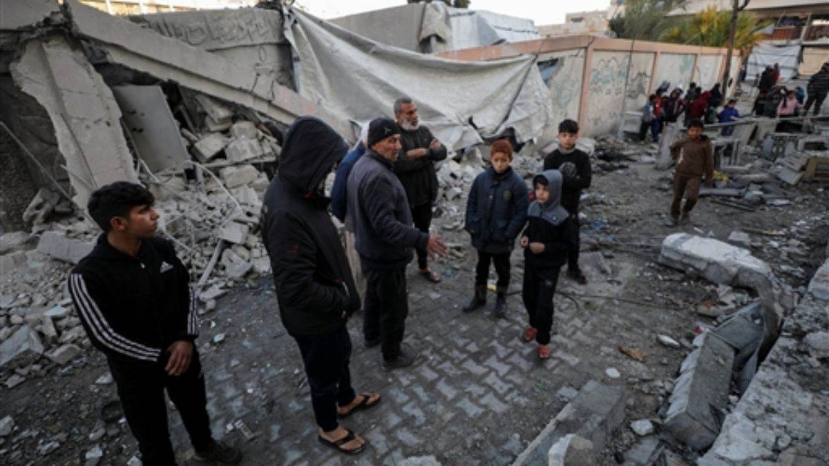 https://www.jagranimages.com/images/newimg/14012025/14_01_2025-israel_hamas_war_end_23866330.jpg