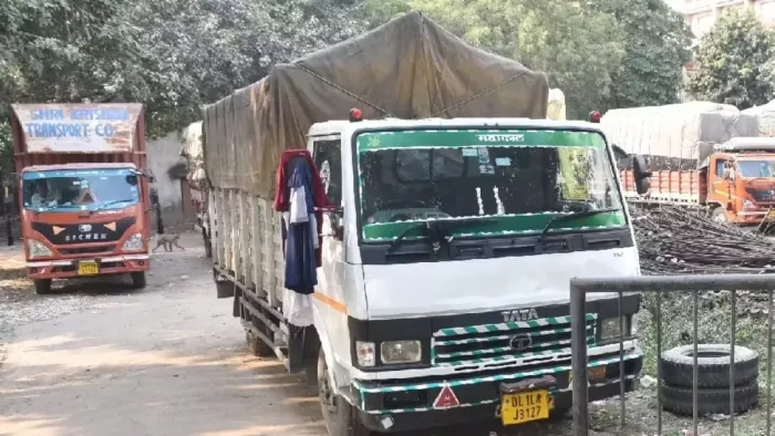 यूपी से बंद होंगी पान मसाला फैक्ट्रियां! स्टेट टैक्स की निगरानी के बीच अड़े फैक्टी संचालक