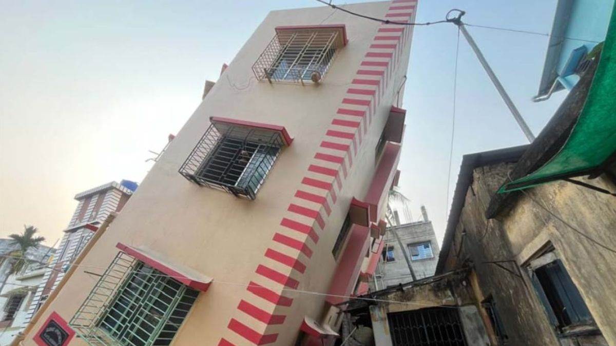 four storey building tilted in baghajatin kolkata major accident averted