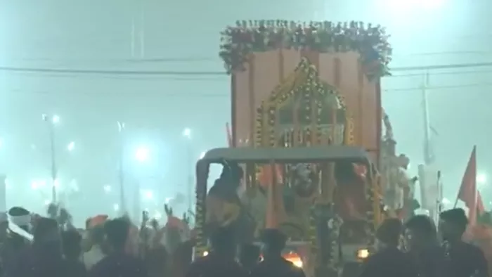 पौष पूर्णिमा स्नान पर्व के बाद आज पहला अमृत स्नान।