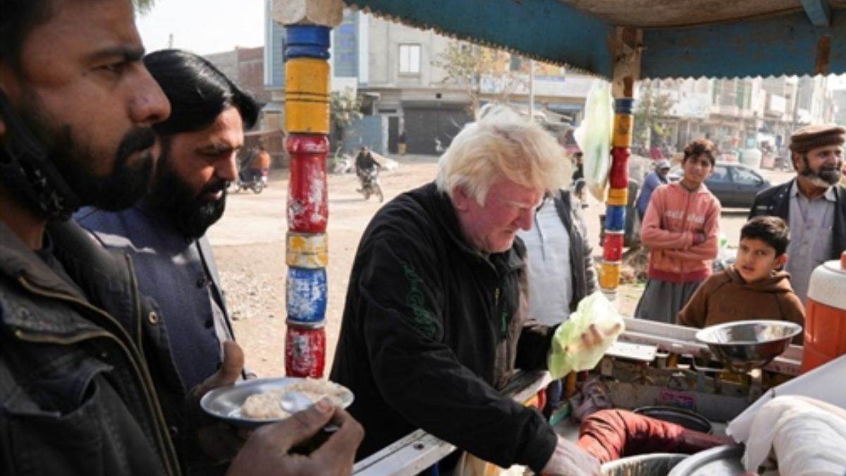 https://www.jagranimages.com/images/newimg/14012025/14_01_2025-trump_pakistan_23866541.jpg