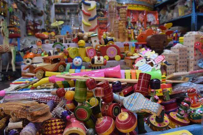 हस्तशिल्प उद्योग : हुनर-ए-बनारस के प्लेटफार्म पर हस्तकला शिल्प के क्षेत्र में डिजिटल क्रांति लाएगा डिजी गांव