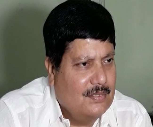 https://www.jagranimages.com/images/newimg/14022021/14_02_2021-arjun_singh_bjp_mp_21367981.jpg