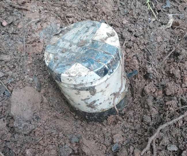 जम्मू के जनरल बस स्टैंड से सात किलोग्राम आइईडी भी बरामद की है।