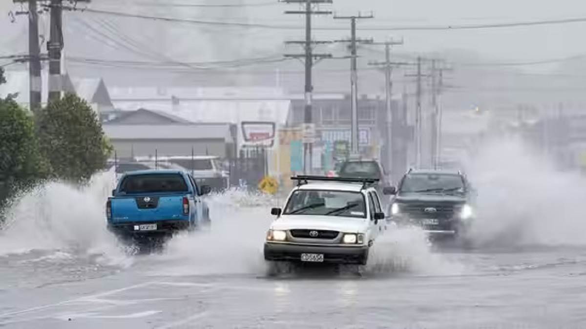 https://www.jagranimages.com/images/newimg/14022023/14_02_2023-cyclone_gabriel_23328937.jpg