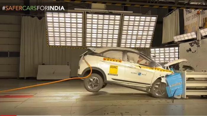 2024 Tata Nexon को Global NCAP में 5-स्टार रेटिंग मिली है।