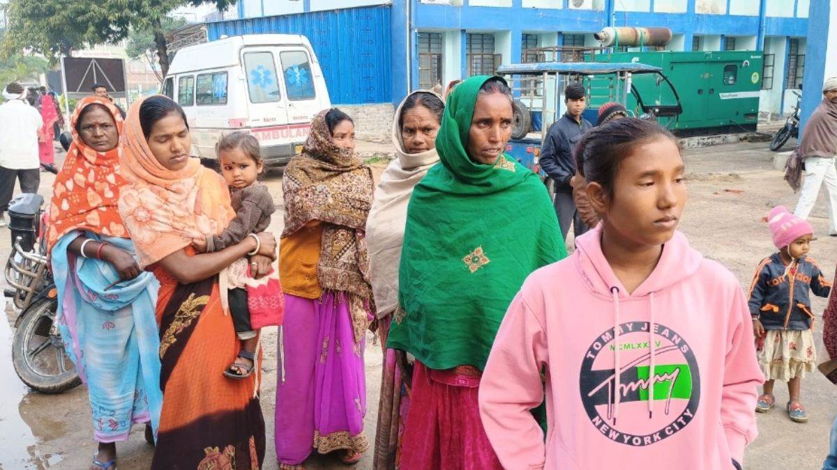 sheikhpura news three people died in two different road accidents two bikers going to attend marriage procession lost their lives