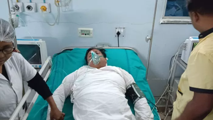 पुलिस और बीजेपी कार्यकर्ताओं की झड़प में सुकांत मजूमदार भी घायल हो गए।