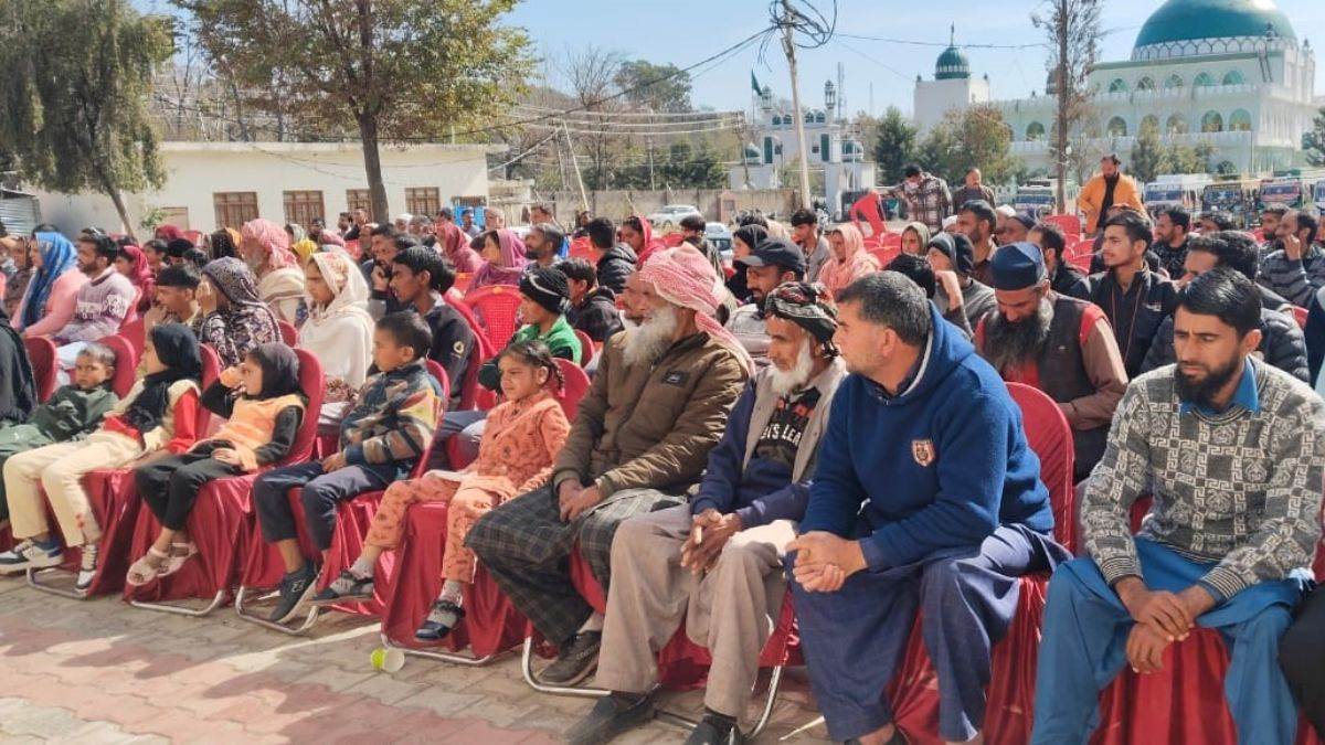 rajouri mysterious disease 330 villagers released after 22 days 51 people still under observation