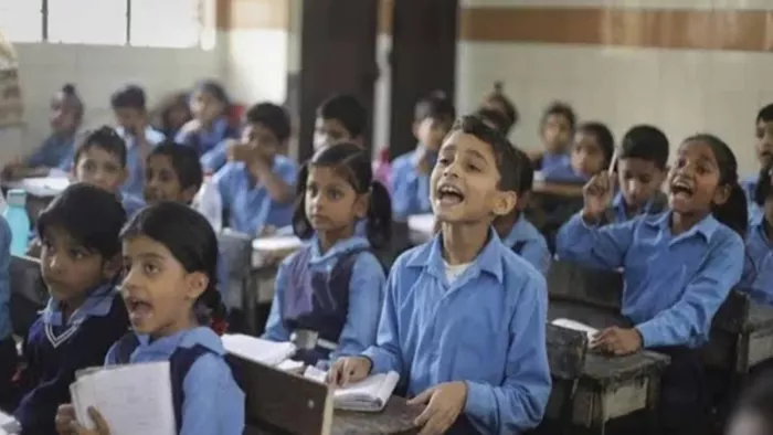 बिहार के सरकारी स्कूलों में मिड डे मिल में बदलाव (जागरण)