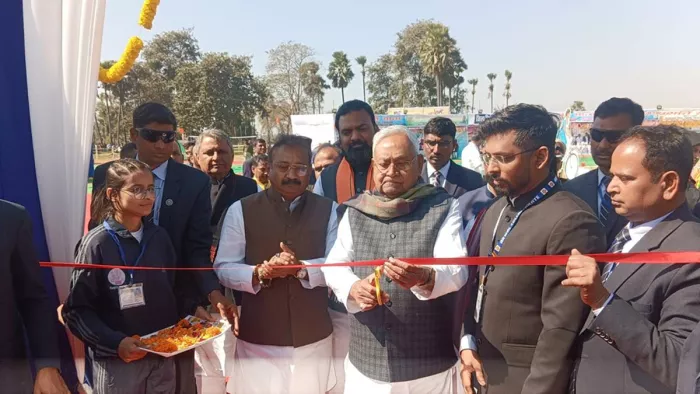 बेलखारा में राजकीय डिग्री कॉलेज का उद्घाटन करते हुए सीएम नीतीश कुमार