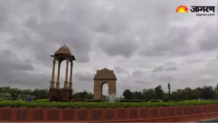 दिल्ली-एनसीआर में तेज हवाओं से ठंड का अहसास हुआ। फाइल फोटो