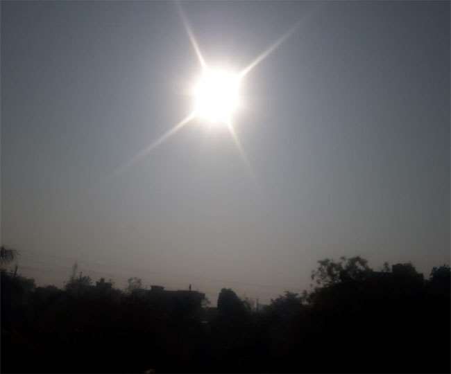 Dhanbad Weather Forecast बारिश थमते ही सूर्य देवता ने दिखाए तेवर, आज