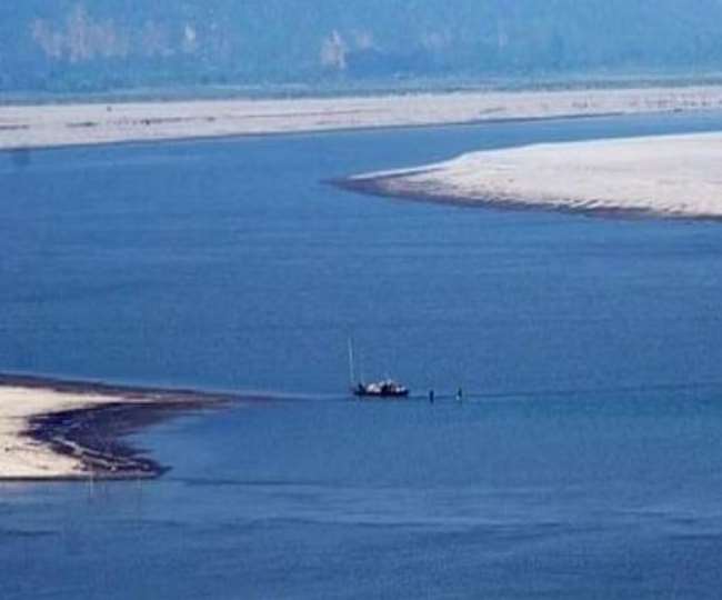 https://www.jagranimages.com/images/newimg/14032022/14_03_2022-brahmaputra_river_22544632.jpg
