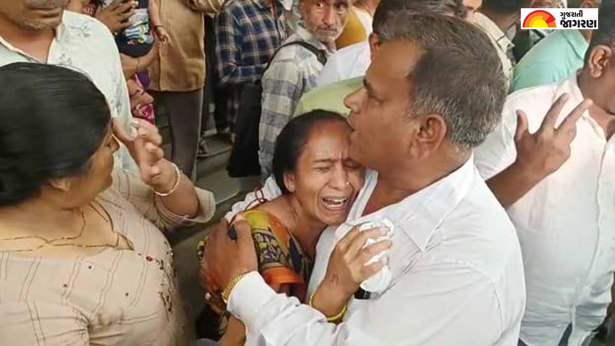 'बेटी के न्याय के लिए छोड़ दी थी नौकरी', सृष्टि रैयानी हत्याकांड केस पर ...