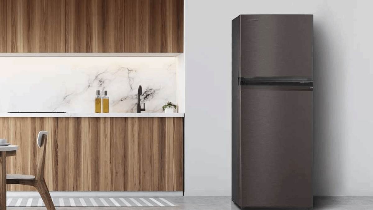 प्यासे और चटोरे लोगों की फेवरेट हैं ये Double Door Fridge मंहगेमंहगे
