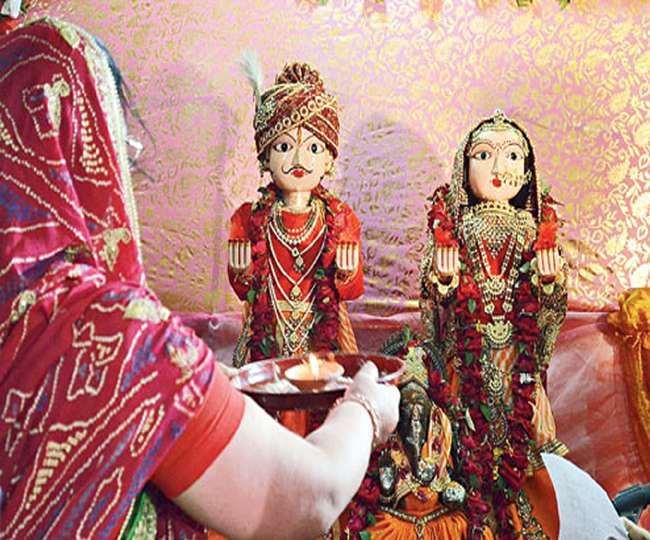 Gangaur Puja कल है गणगौर पूजा, जानिए पूजन विधि और इसके पीछे की मान्यता