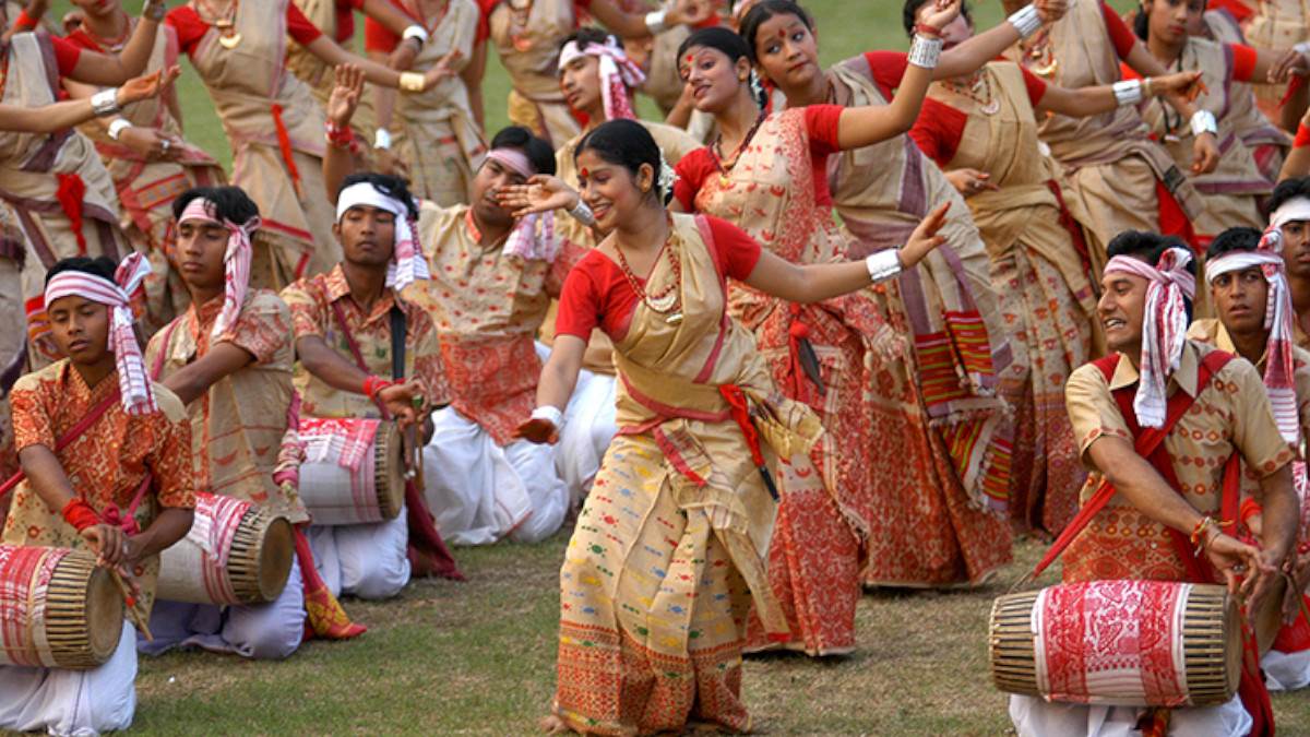 Bihu Festival 2023: असम में आज मनाया जा रहा है बोहाग बिहू, बहुत ही अनोखी है  इस पर्व से जुड़ी परंपराएं - Bihu Festival 2023 Assam New year Bihu festival  celebration tradition and significance