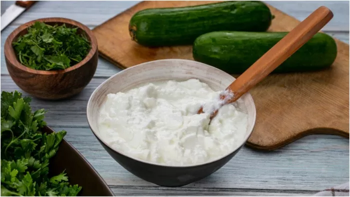 Dahi Benefits: क्या रोजाना दही खाने के नुकसान भी हैं?