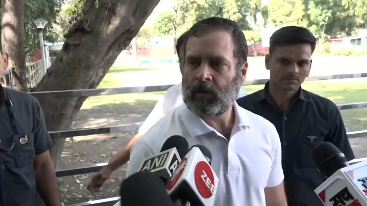 https://www.jagranimages.com/images/newimg/14042023/14_04_2023-rahul_gandhi_house_23385470_162828477.jpg
