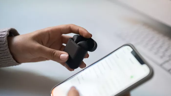 Bluetooth Security Risks: ब्लूटूथ का करते है इस्तेमाल तो इन खतरों के बारे में जानना है जरूरी