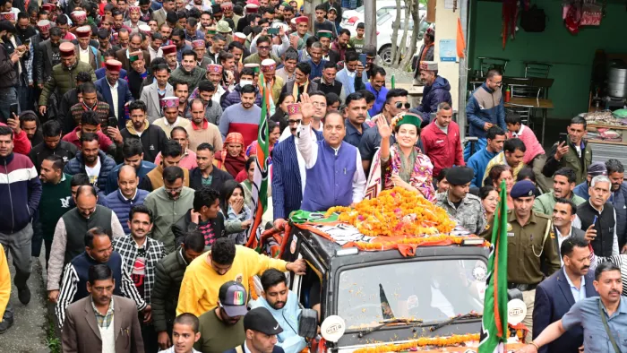 कंगना रनौत ने सीएम सुक्खू और कांग्रेस पर साधा निशाना।