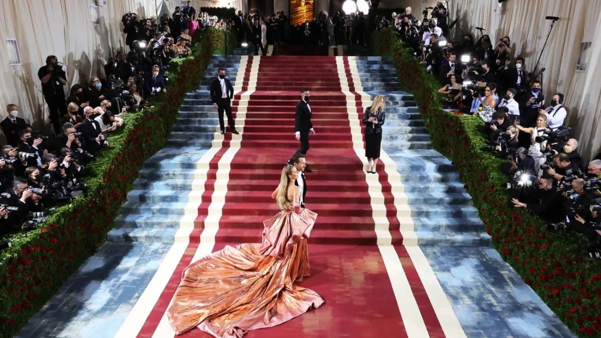 https://www.jagranimages.com/images/newimg/14042024/14_04_2024-met_gala_2024_23696321.jpg