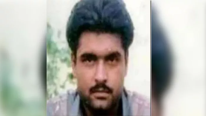 भारतीय कैदी सरबजीत सिंह के हत्यारे की पाकिस्तान में बंदूकधारियों ने गोली मारकर की हत्या फाइल फोटो।