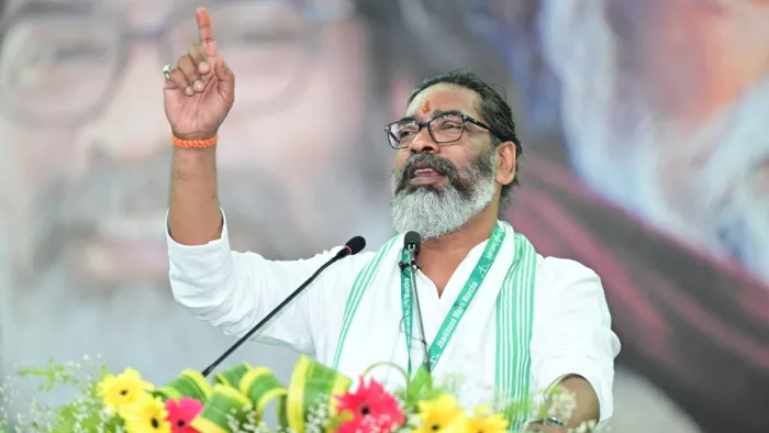 हेमंत सोरेन की पार्टी जेएमएम बिहार में भी चुनाव लड़ेगी।