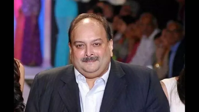 भगोड़ा हीरा कारोबारी मेहुल चोकसी। ( फाइल फोटो )