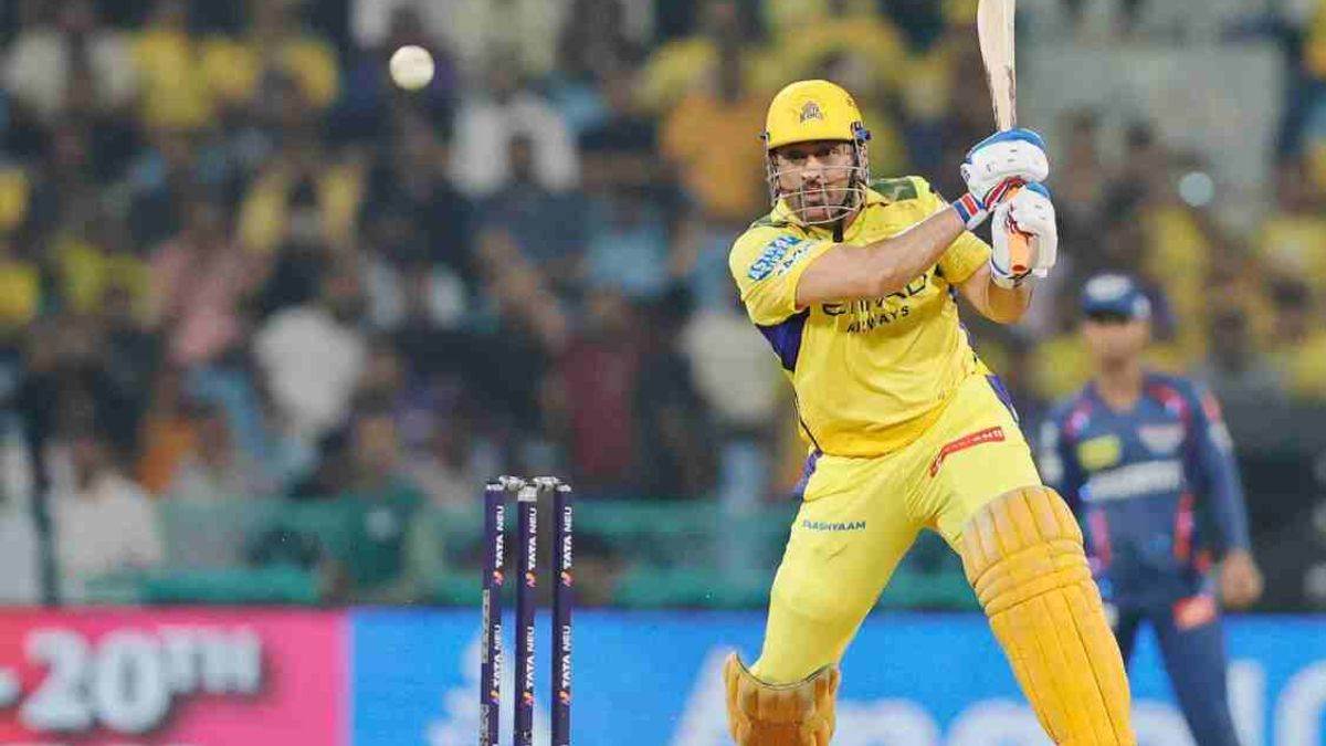 https://www.jagranimages.com/images/newimg/14042025/14_04_2025-ms_dhoni_16_23918786_233259220.jpg