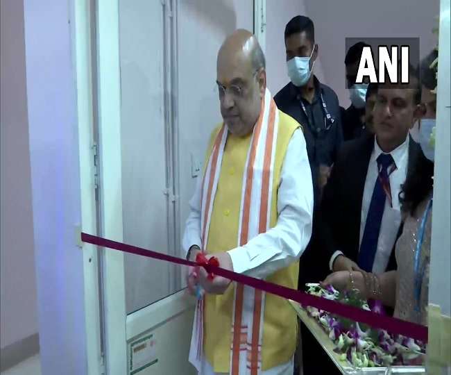 राष्ट्रीय साइबर फोरेंसिक प्रयोगशाला का उद्घाटन करते हुए अमित शाह