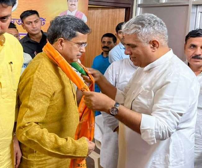 अब बीजेपी ने मणिक साहा (Manik Saha) को नया मुख्यमंत्री बनाने का फैसला किया है।